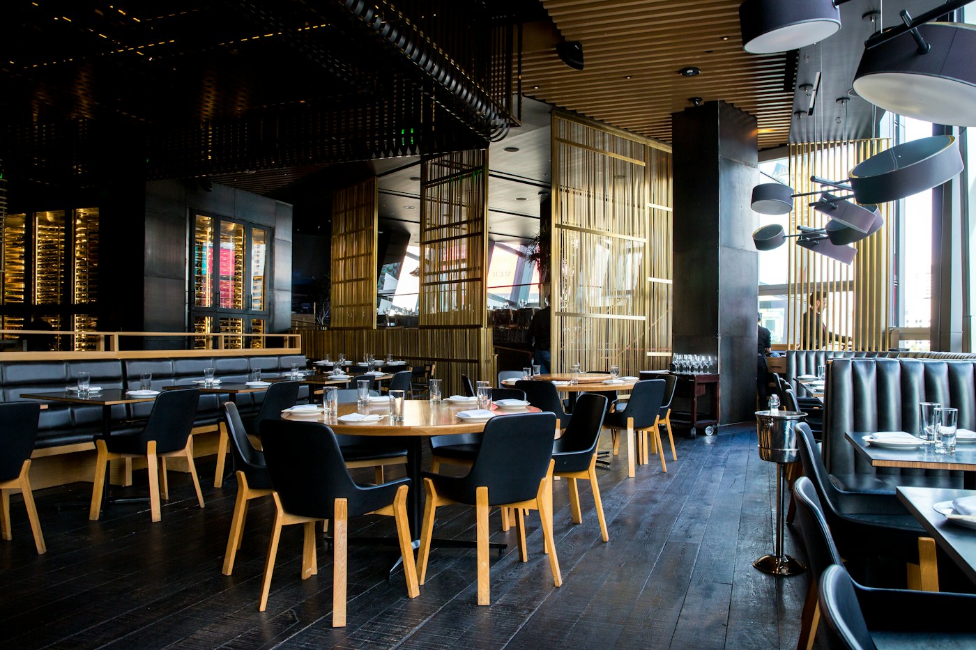 Smart restaurant and hospitality interior